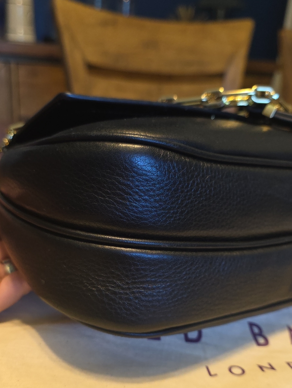 Ted Baker Jjolie Black Leather Crossbody Bag with Gold Chain With Dust Bag - Picture 7 of 16